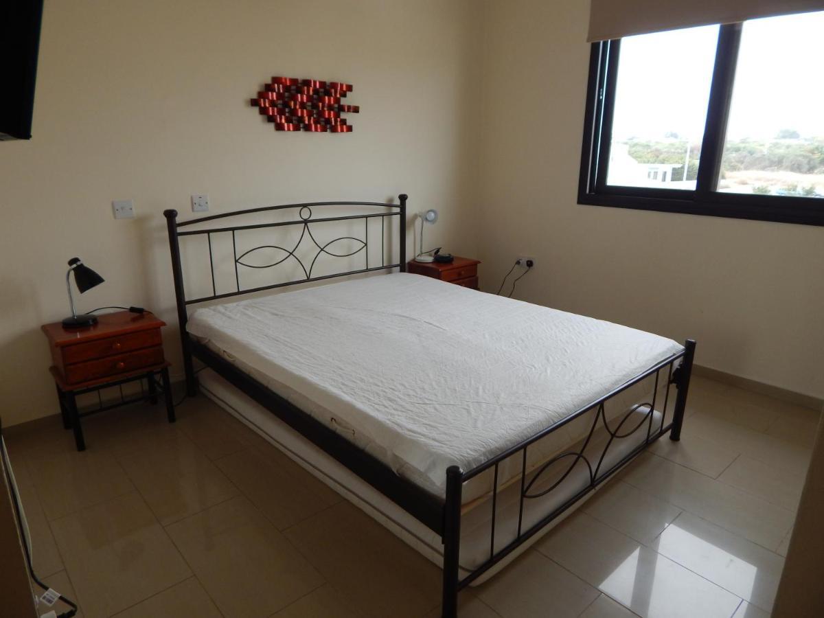 Barlee'S Apartment Paralimni Exterior foto